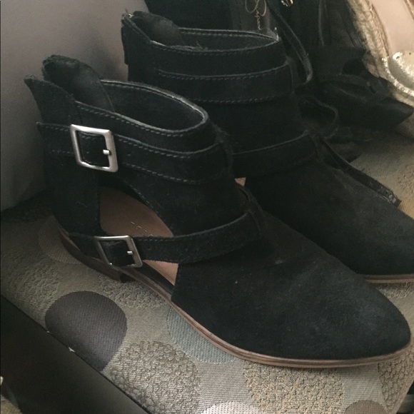 Black booties - Picture 1 of 2